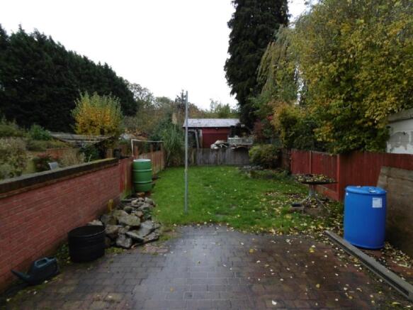 Rear garden 2.JPG