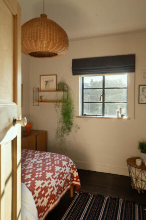195398 - THORPE-CRESCENT-38.jpg