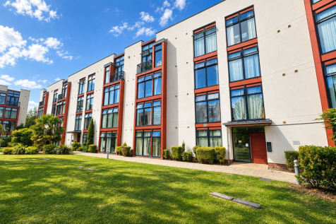 Altrincham Road, Acorn House, M22