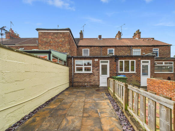 2 bed Terraced for sale Image 12