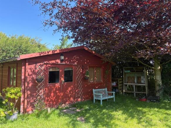 Cabin 1.jpg
