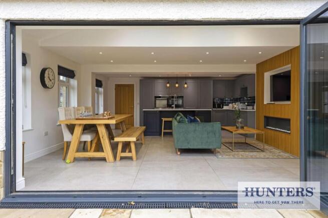4 bed Detached for sale Image 12