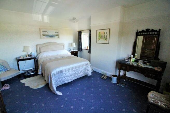 Master bedroom 
