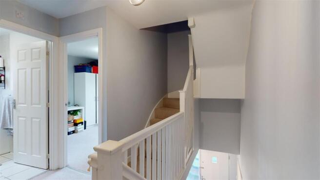 FIRST FLOOR LANDING