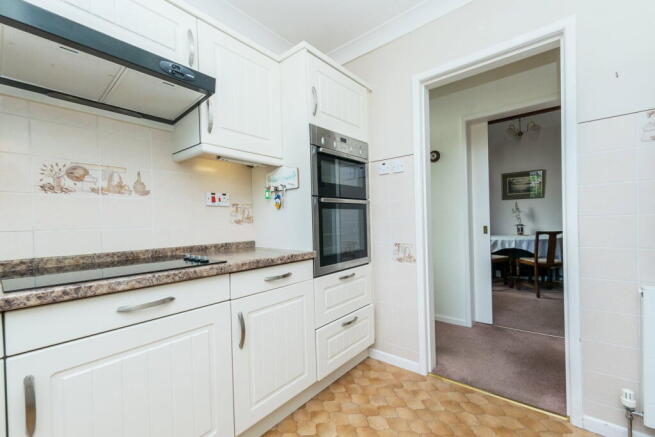 2 bed Semi-Detached Bungalow for sale Image 5