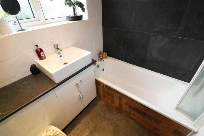 Bathroom/W.C