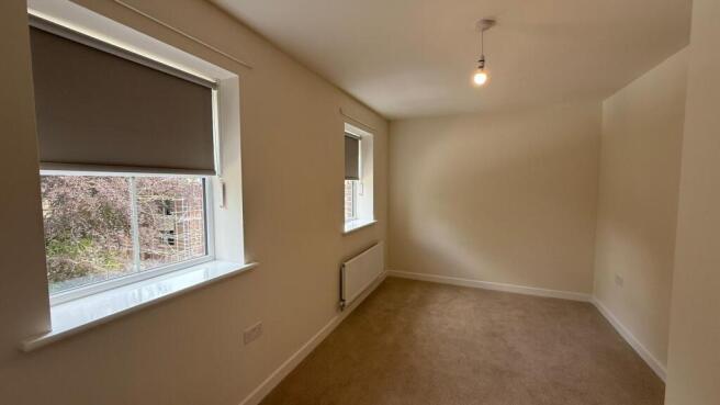 4 bed Terraced to rent Image 6