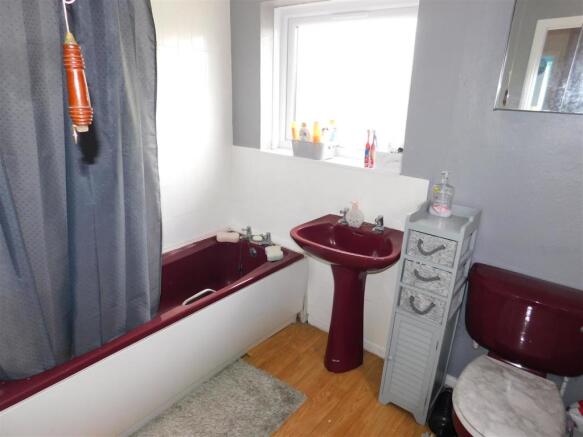 Bathroom.JPG