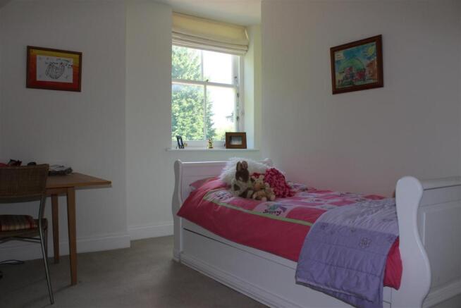 Bedroom 5.JPG