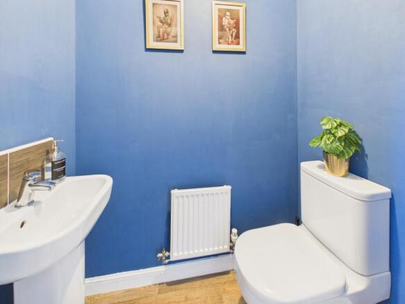 2 bed Terraced for sale Image 9