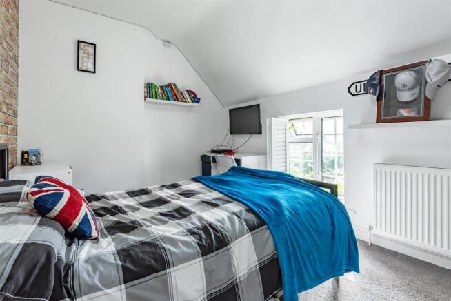 Bedroom 2.jpg