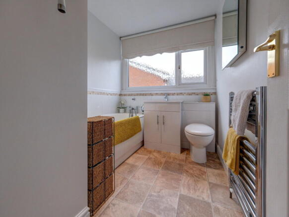 Partridge Way , WiNcham CW9 6PY photo 4