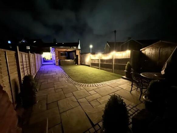 No.97 at Night 