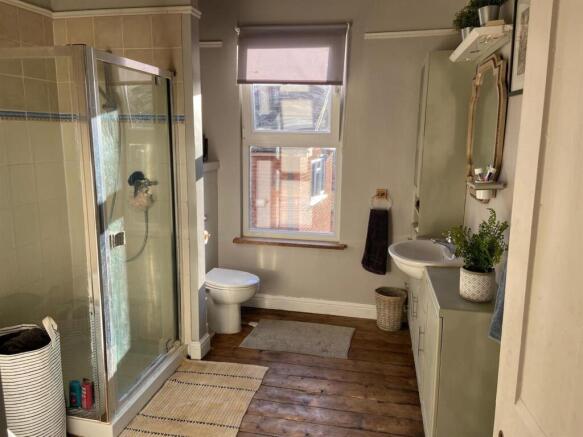 En-Suite Bathroom