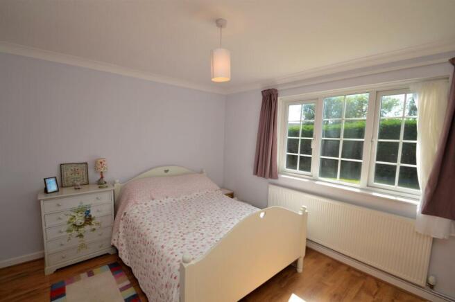 Bedroom 1.JPG