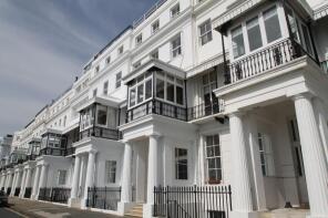 Flat 2, 8, Chichester Terrace, Brighton BN2 1FG
