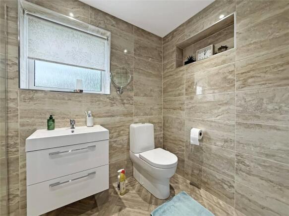 4 bed Semi-Detached for sale Image 6