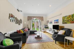 50, North End Road, Golders Green, London NW11 7RH