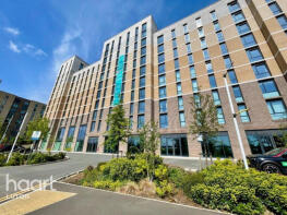 Flat 307, Chevette Court, Kimpton Road, Luton LU2 0GS