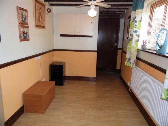 ANNEX BEDROOM
