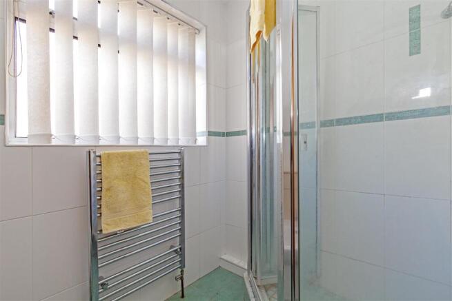 Shower Room-2.jpg