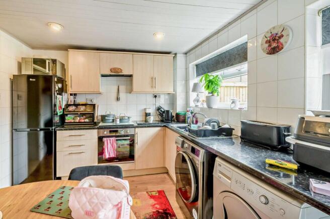 3 bed Terraced for sale Image 7