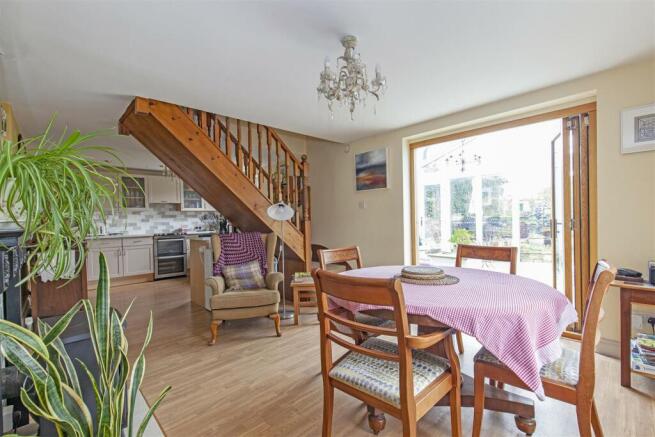 Dining Kitchen-1.jpg