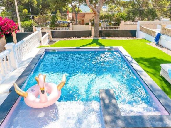 227860820_original.j