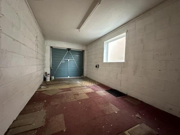 Garage.JPG