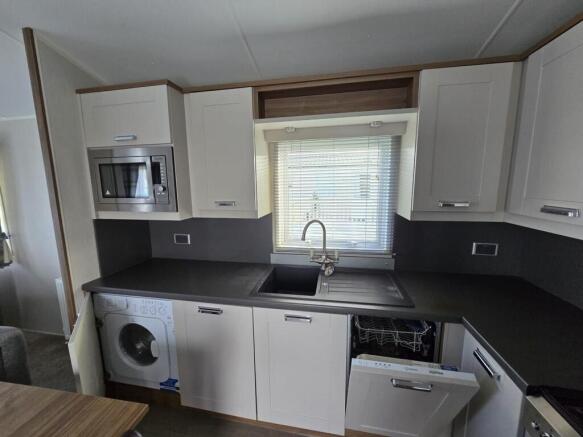 2 bed Caravan for sale Image 7