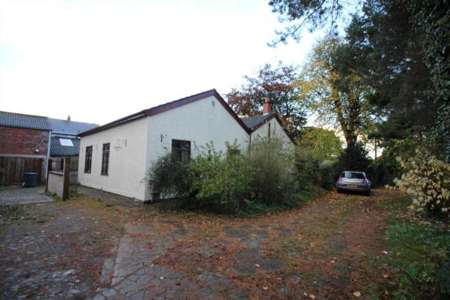 Bungalow & Parking
