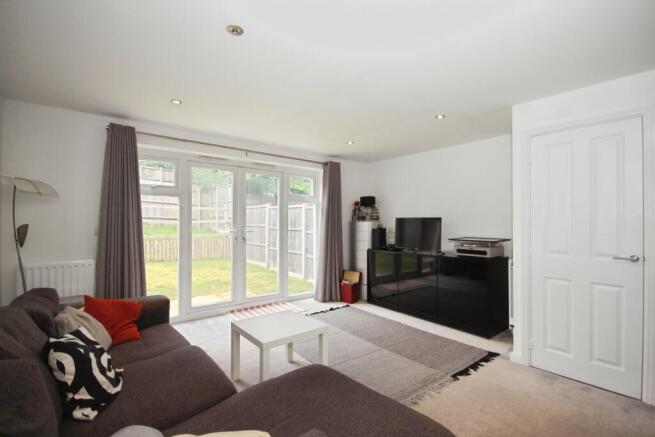 Bloxham Way, Radford Semele, Leamington Spa, Warwickshire, CV31 photo 5