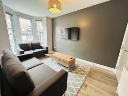 29, Hessle View, Hyde Park, Leeds LS6 1ER