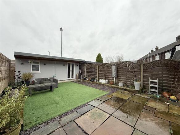 Richmond Street, Ashton-Under-Lyne photo 4