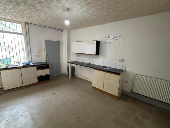 York Street, Heywood, OL10 4NX photo 4