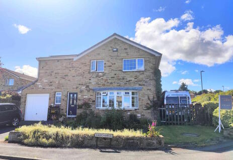 2 Larchdale, Huddersfield, HD2 2FB
