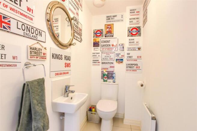 3 bed Semi-Detached for sale Image 7
