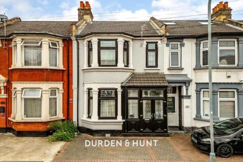 Henley Road, Ilford, IG1