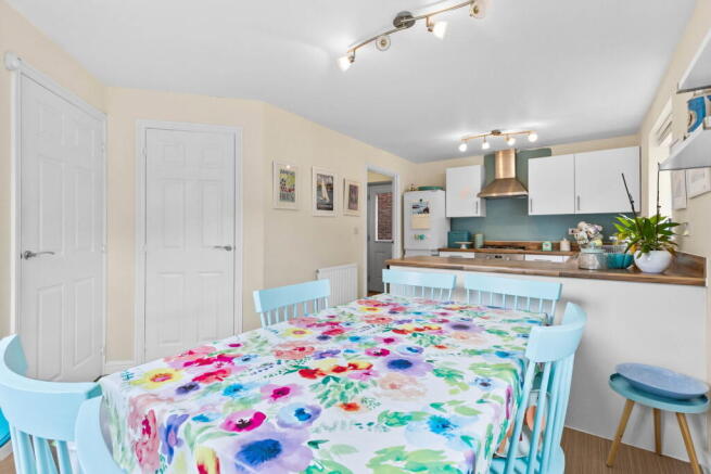 3 bed Detached for sale Image 5