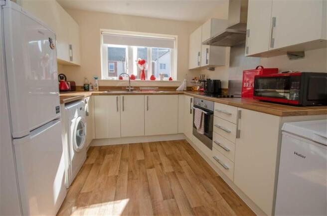 KITCHEN / DINER