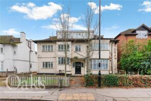Flat 4, 168, Woodside Green, South Norwood, London SE25 5EW