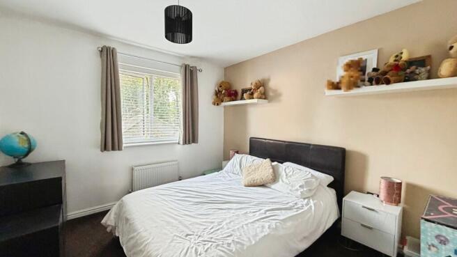 4 bed Detached for sale Image 9