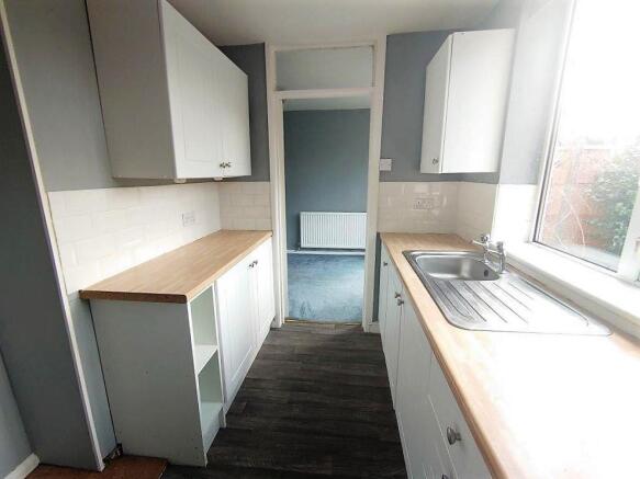 Kitchen 3.jpg