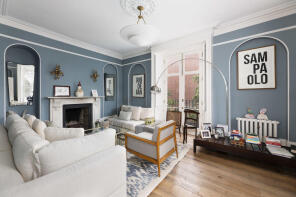 17, Ravenscourt Square, London W6 0TW
