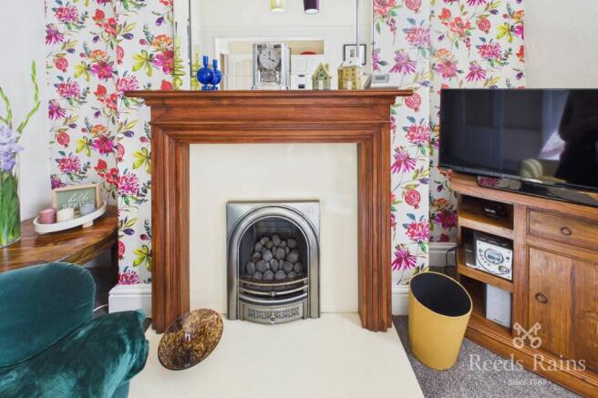3 bed Terraced for sale Image 9