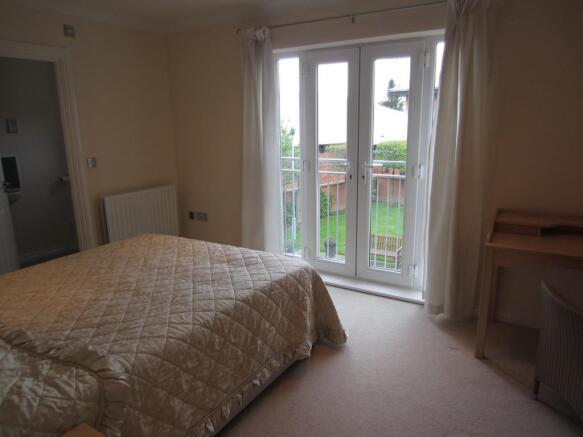 Photo 8