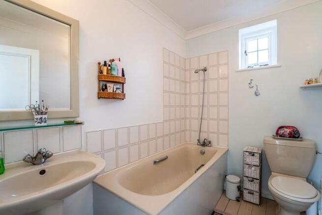 En-Suite Bathroom / WC