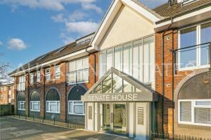 12, 6 16 Senate House, Southgate Road, Potters Bar EN6 5EX