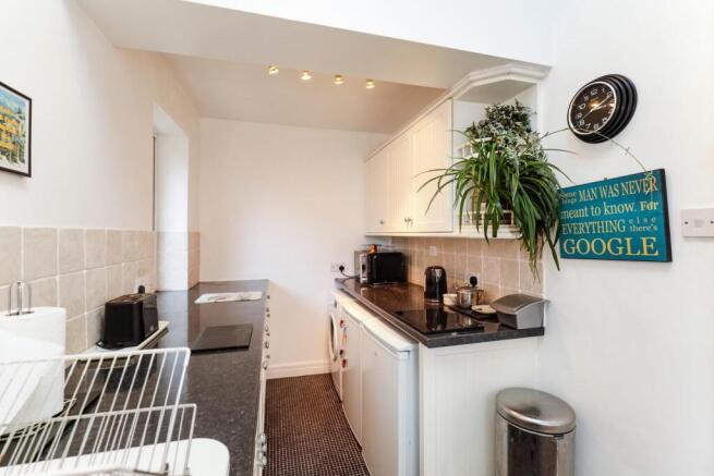 4 bed Detached Bungalow for sale Image 5