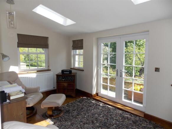 GARDEN ROOM